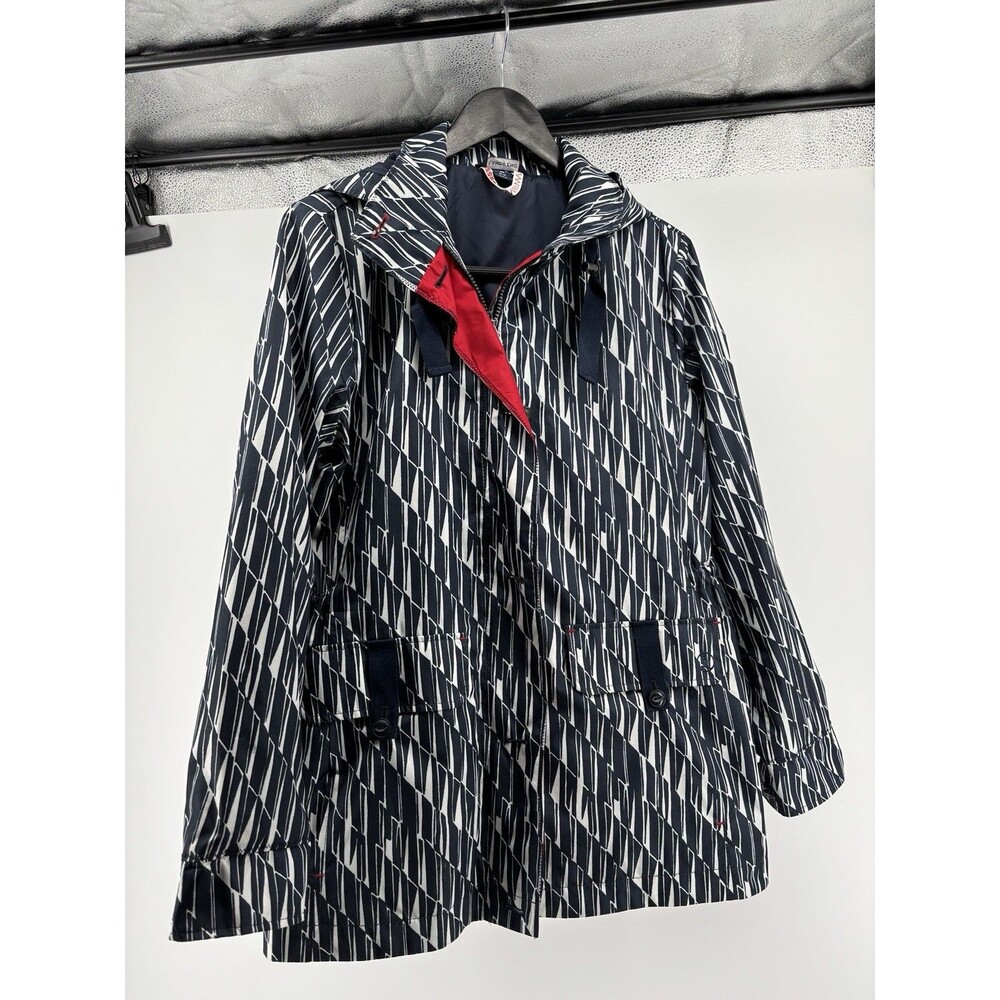 Lands End Women's Storm Raker Rain Jacket Classic Navy Ivory Clipper Med (10-12)